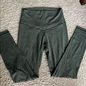 AE CHILL. PLAY. MOVE. leggings